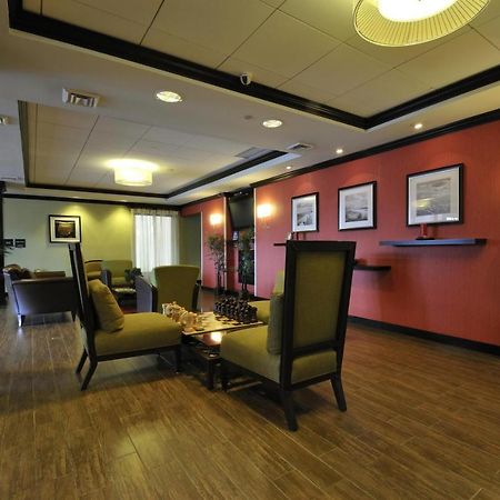 Hampton Inn Jericho - Westbury Exterior photo