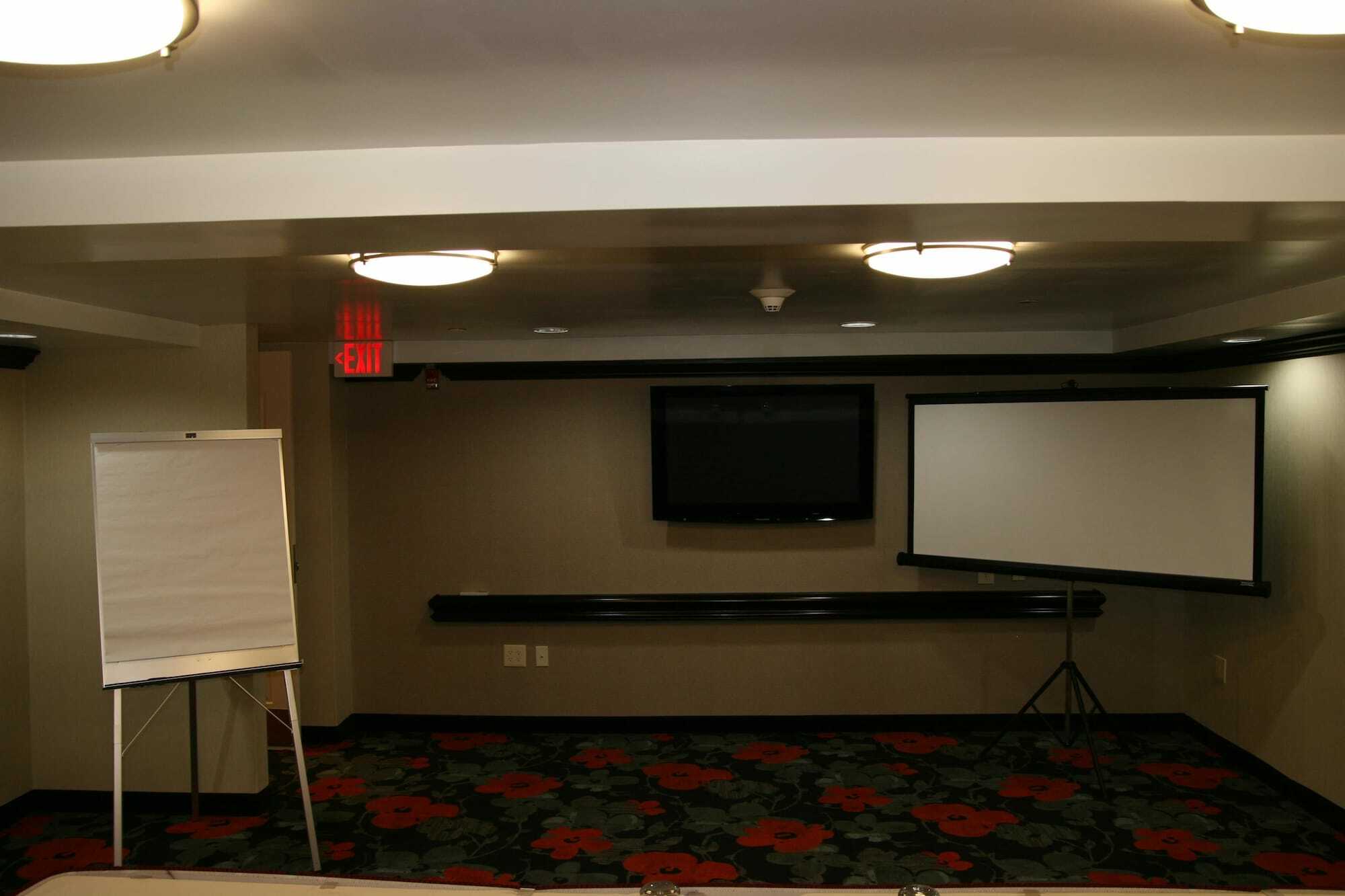 Hampton Inn Jericho - Westbury Facilities photo