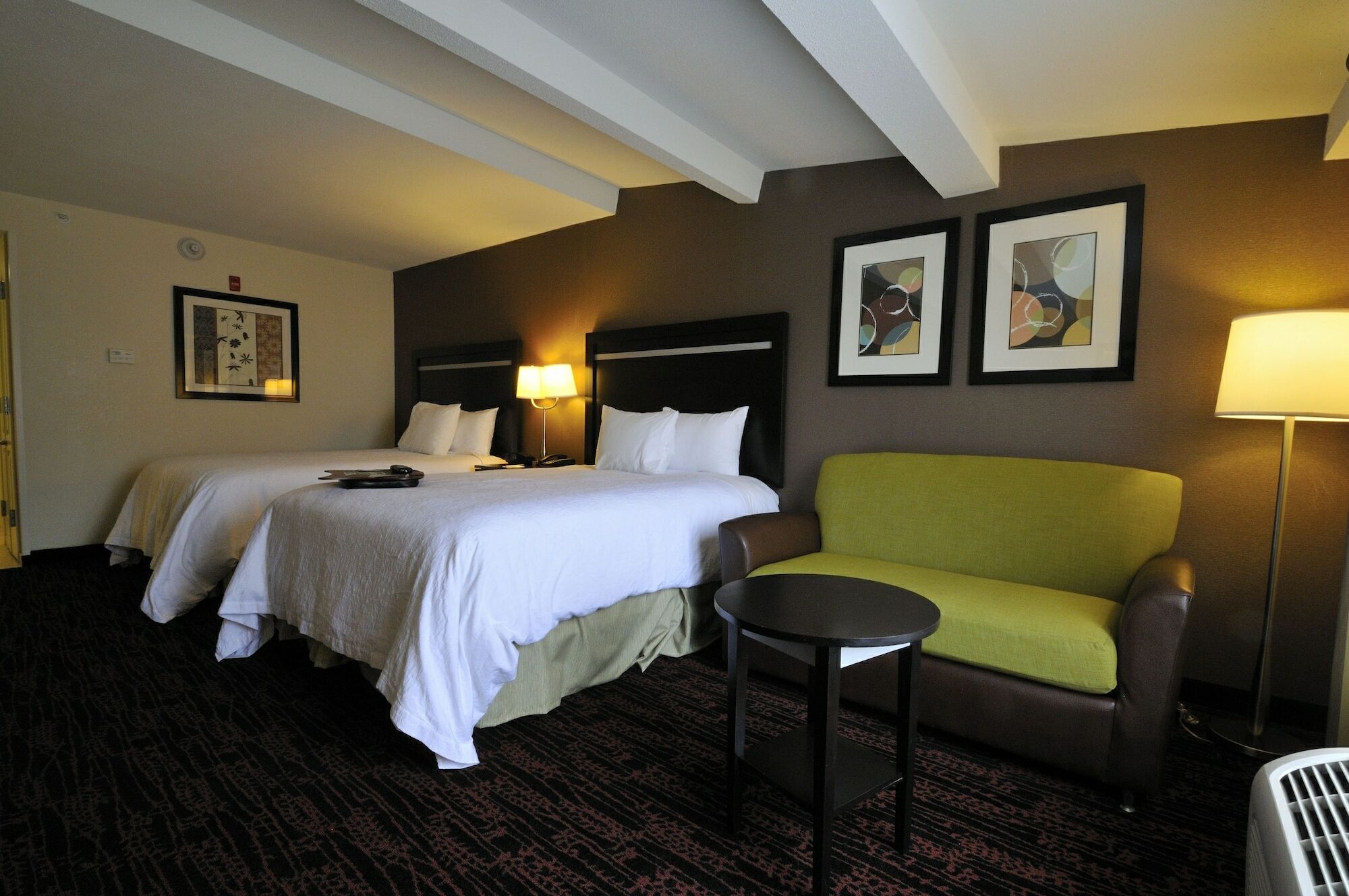 Hampton Inn Jericho - Westbury Exterior photo