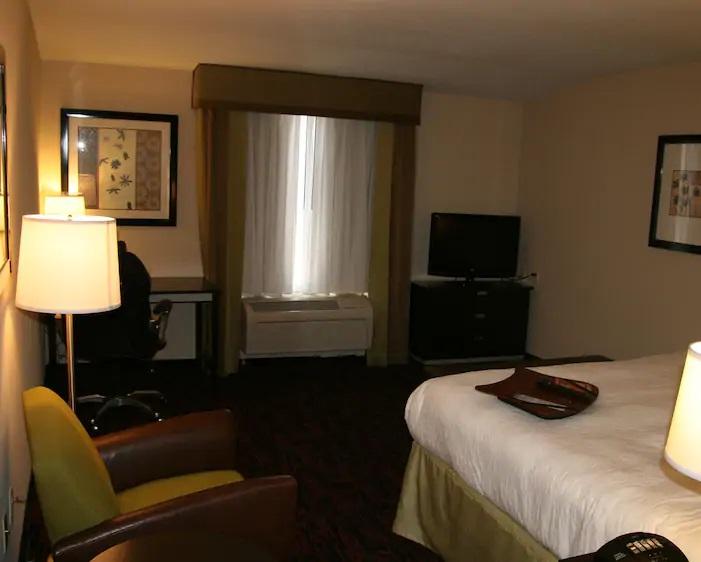 Hampton Inn Jericho - Westbury Exterior photo